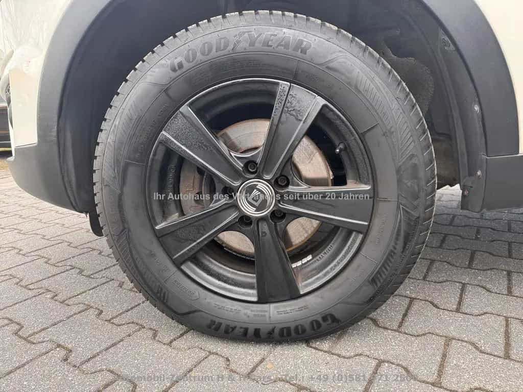 Ssangyong Korando D22T AWD 4X4 Crystal Klima 2000Kg AHK 06/2017-photo-9
