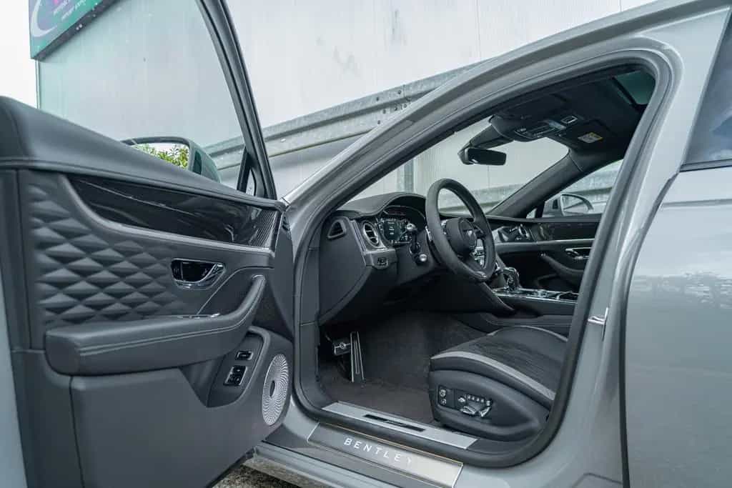Bentley Flying Spur W12 Speed *Mulliner*B&O*Tour*Blackli 03/2023-photo-25