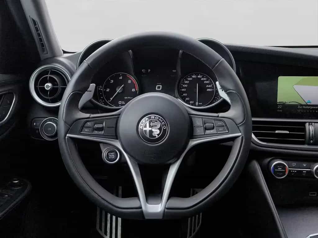 Alfa Romeo Giulia Super  *Xenon*Keyless*SHZ*PDC*Temp*2.Hand 04/2017-photo-11