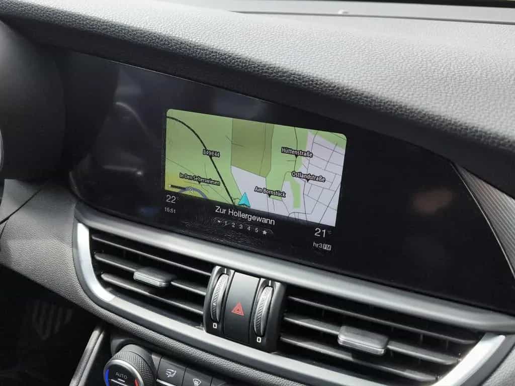 Alfa Romeo Giulia Super  *Xenon*Keyless*SHZ*PDC*Temp*2.Hand 04/2017-photo-14