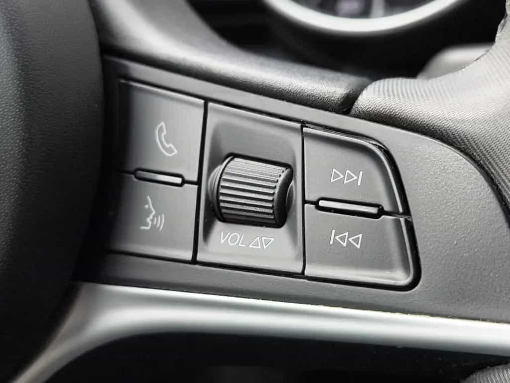 Alfa Romeo Giulia Super  *Xenon*Keyless*SHZ*PDC*Temp*2.Hand 04/2017-photo-17