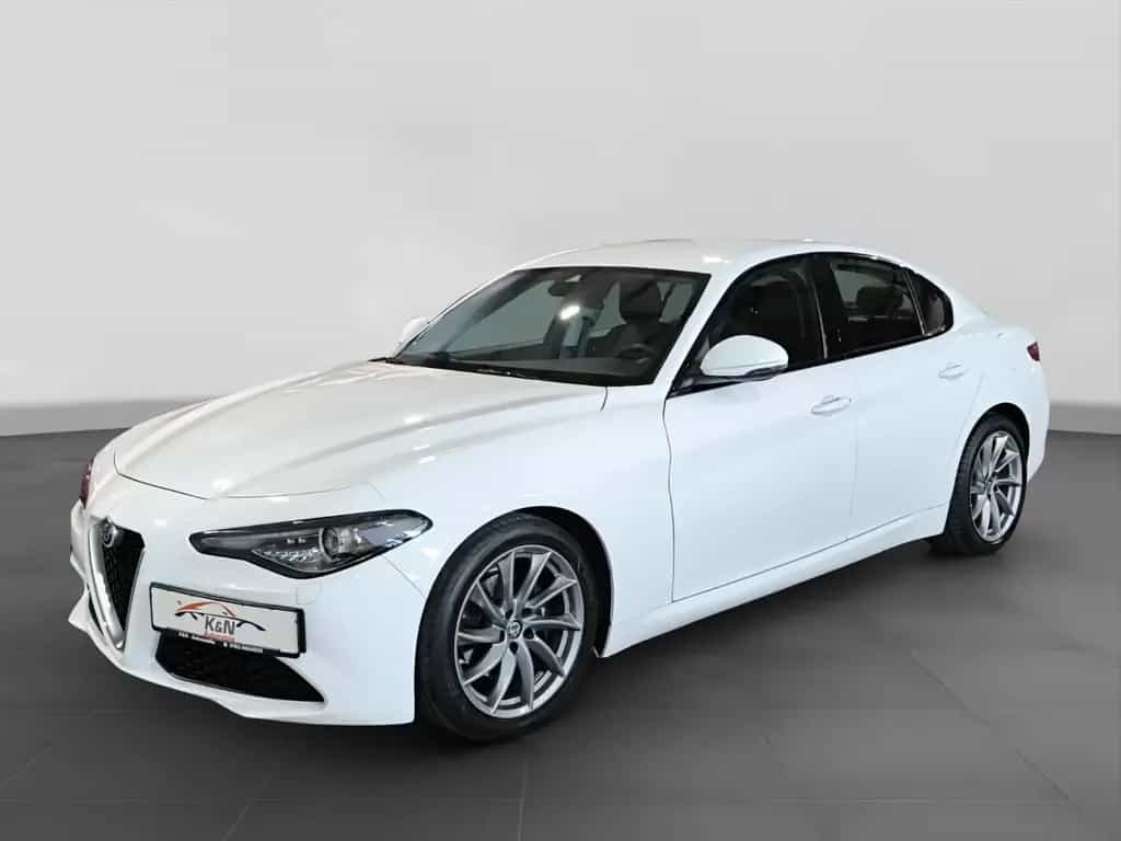 Alfa Romeo Giulia Super  *Xenon*Keyless*SHZ*PDC*Temp*2.Hand 04/2017-photo-2