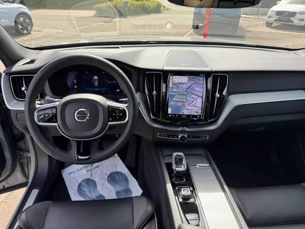 Volvo XC60 Ultimate Dark B4 AWD Luftfederung HarmanKar 08/2023-photo-11