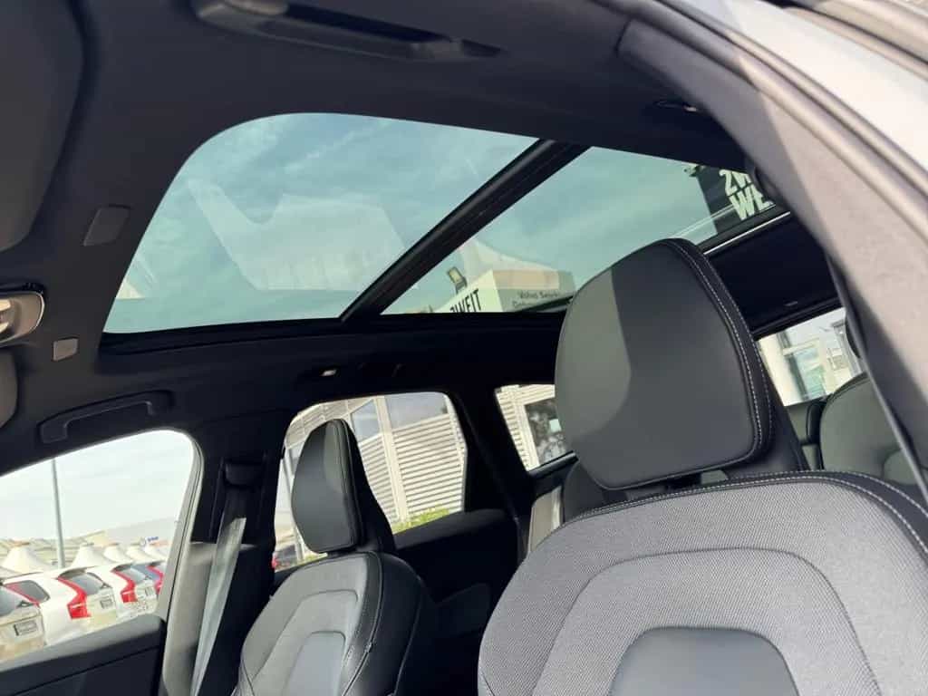 Volvo XC60 Ultimate Dark B4 AWD Luftfederung HarmanKar 08/2023-photo-13