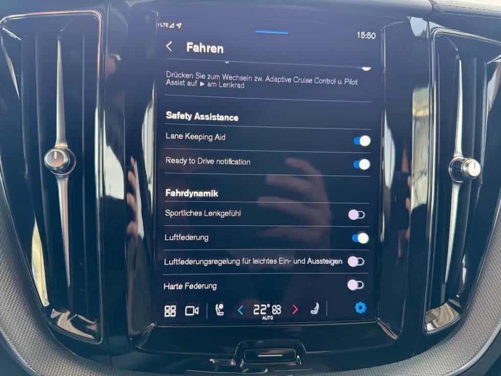 Volvo XC60 Ultimate Dark B4 AWD Luftfederung HarmanKar 08/2023-photo-20