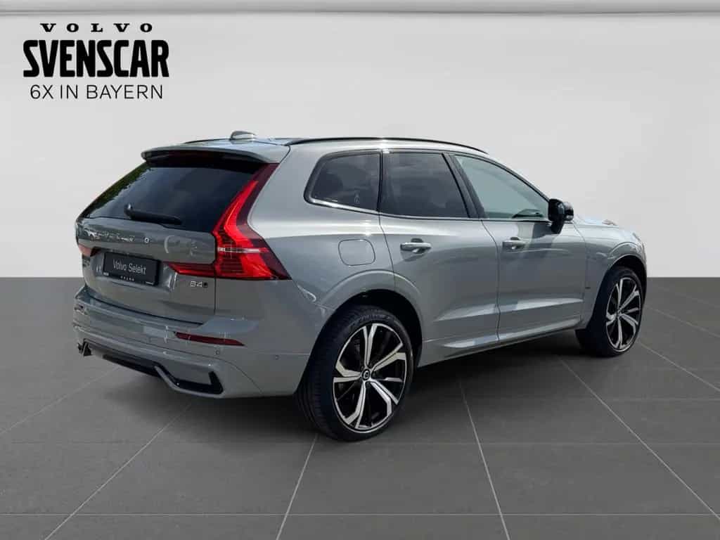 Volvo XC60 Ultimate Dark B4 AWD Luftfederung HarmanKar 08/2023-photo-4