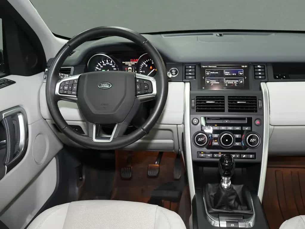 Land Rover Discovery Sport HSE AWD - 1.Hand|Mwst.|39 tkm 09/2015-photo-10