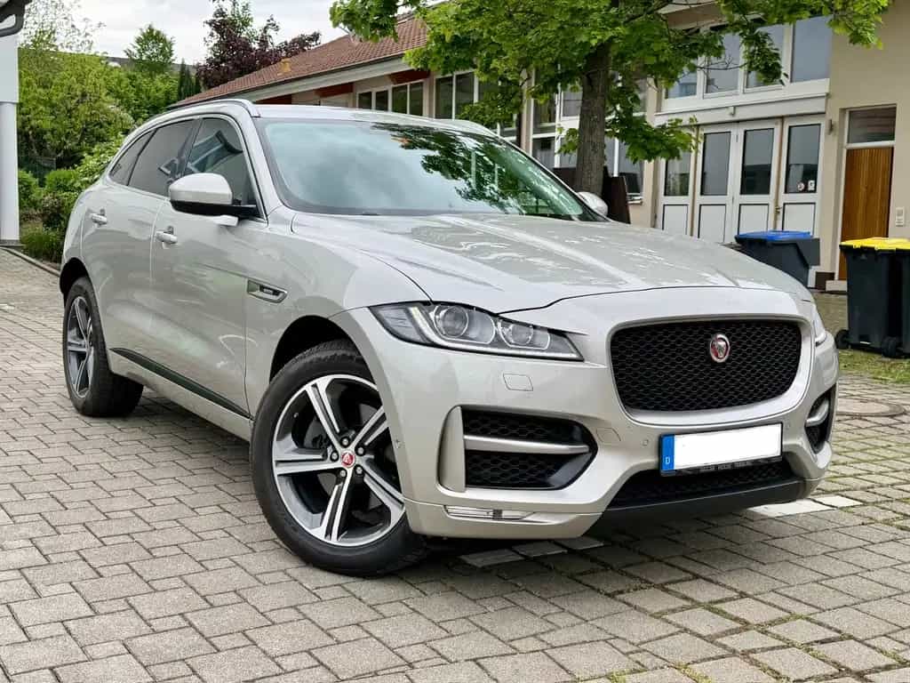 Jaguar F-Pace * R-Sport AWD * 300PS * Kamera*  TOP 09/2017-photo-1