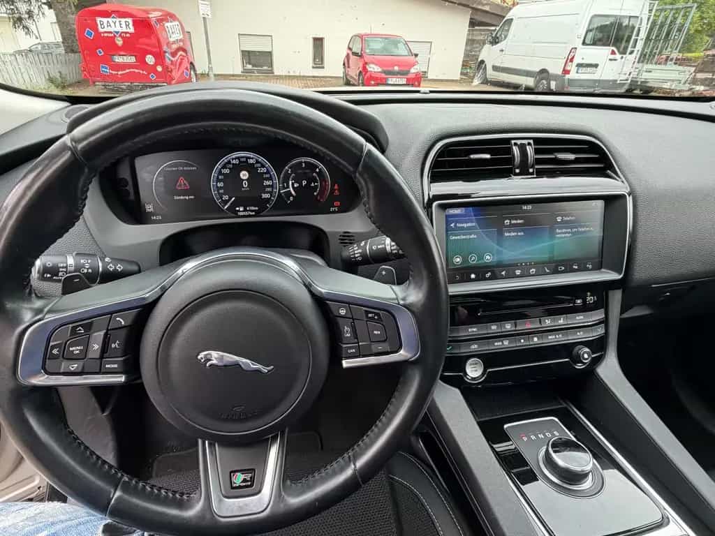 Jaguar F-Pace * R-Sport AWD * 300PS * Kamera*  TOP 09/2017-photo-14