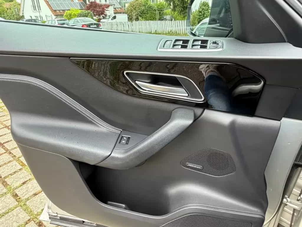 Jaguar F-Pace * R-Sport AWD * 300PS * Kamera*  TOP 09/2017-photo-18