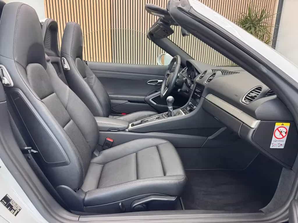 Porsche 718 Boxster Approved Sommerfzg. nur 22000km 04/2017-photo-17