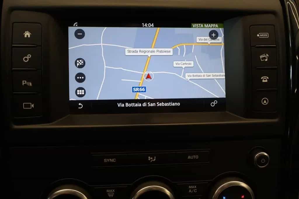 Land Rover Discovery 2.0 TD4 motore nuovo IVA ES 02/2018-photo-14