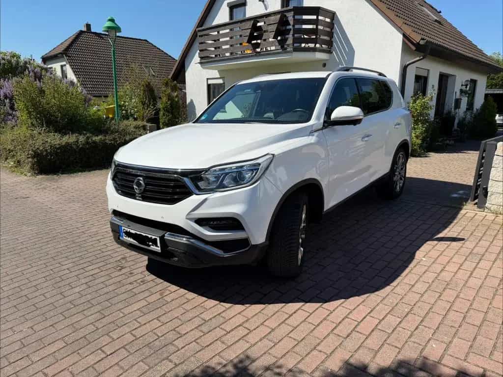 Ssangyong Rexton 2.2 Diesel e-XDi 220 Sapphire 4WD AT ... 07/2018-photo-1