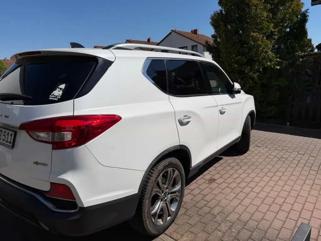 Ssangyong Rexton 2.2 Diesel e-XDi 220 Sapphire 4WD AT ... 07/2018-photo-3