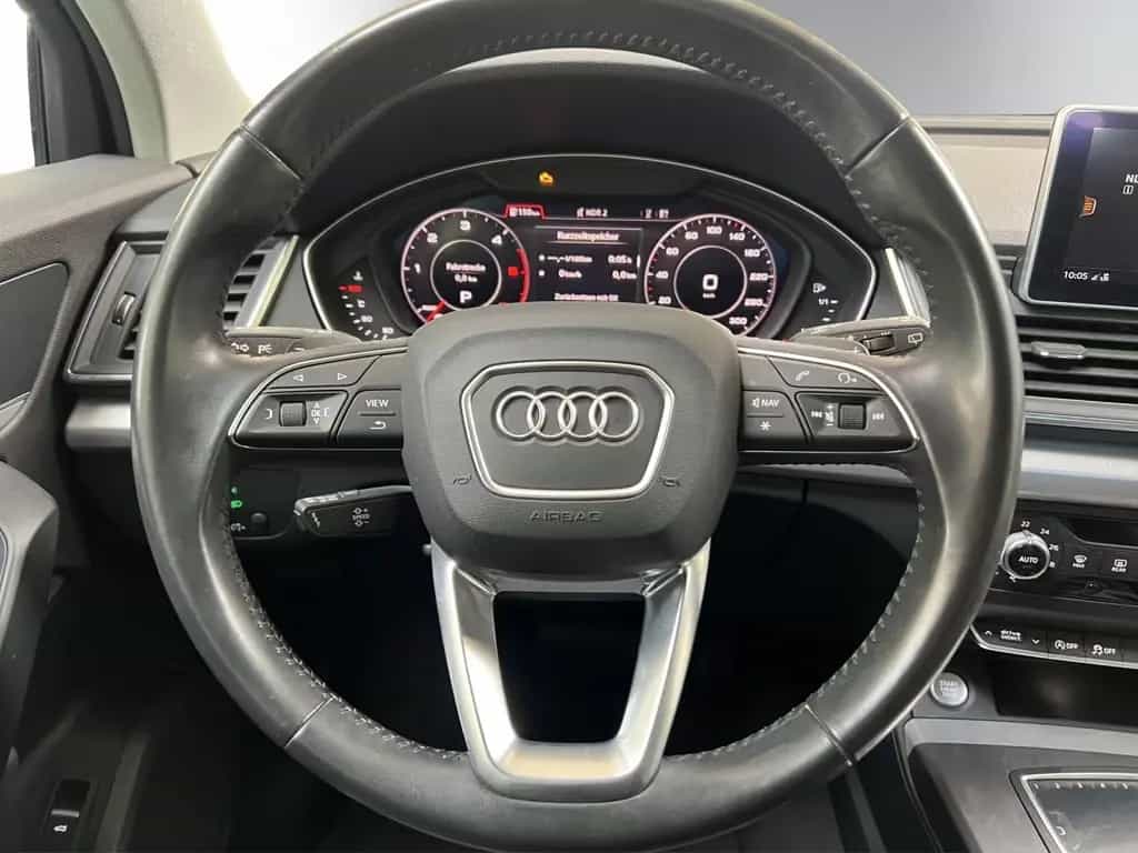 Audi Q5 2,0 TDI quattro sport 08/2017-photo-11