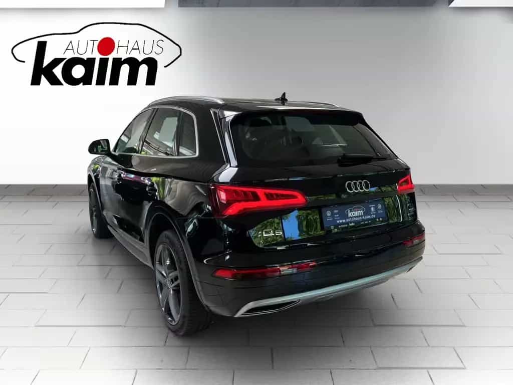 Audi Q5 2,0 TDI quattro sport 08/2017-photo-2