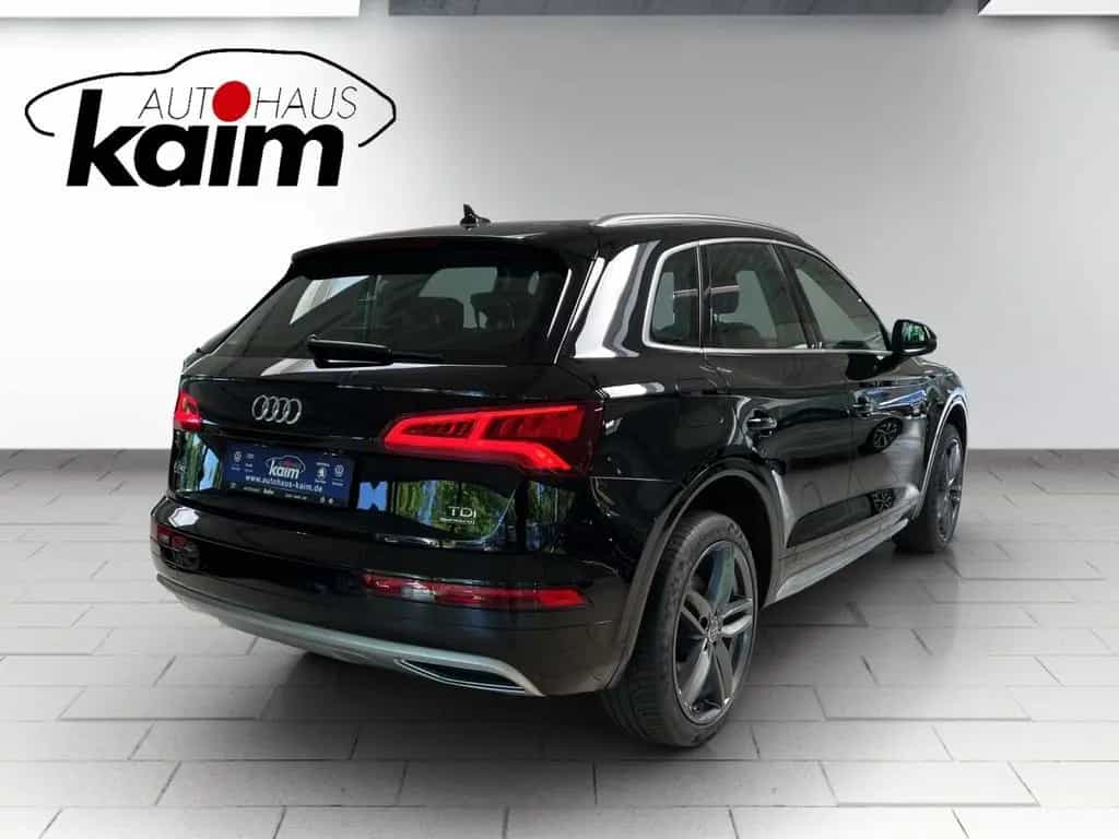 Audi Q5 2,0 TDI quattro sport 08/2017-photo-4