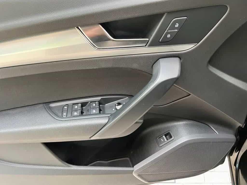 Audi Q5 2,0 TDI quattro sport 08/2017-photo-9