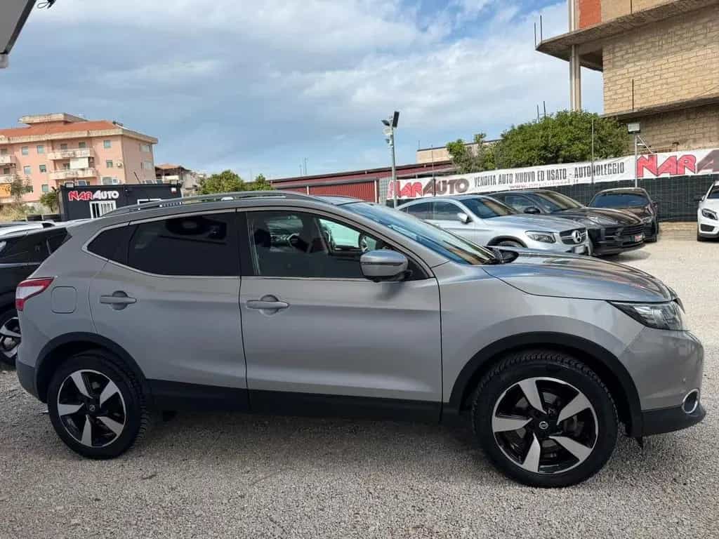 Nissan Qashqai 1.5 dCi Tekna 110CV 09/2017-photo-4