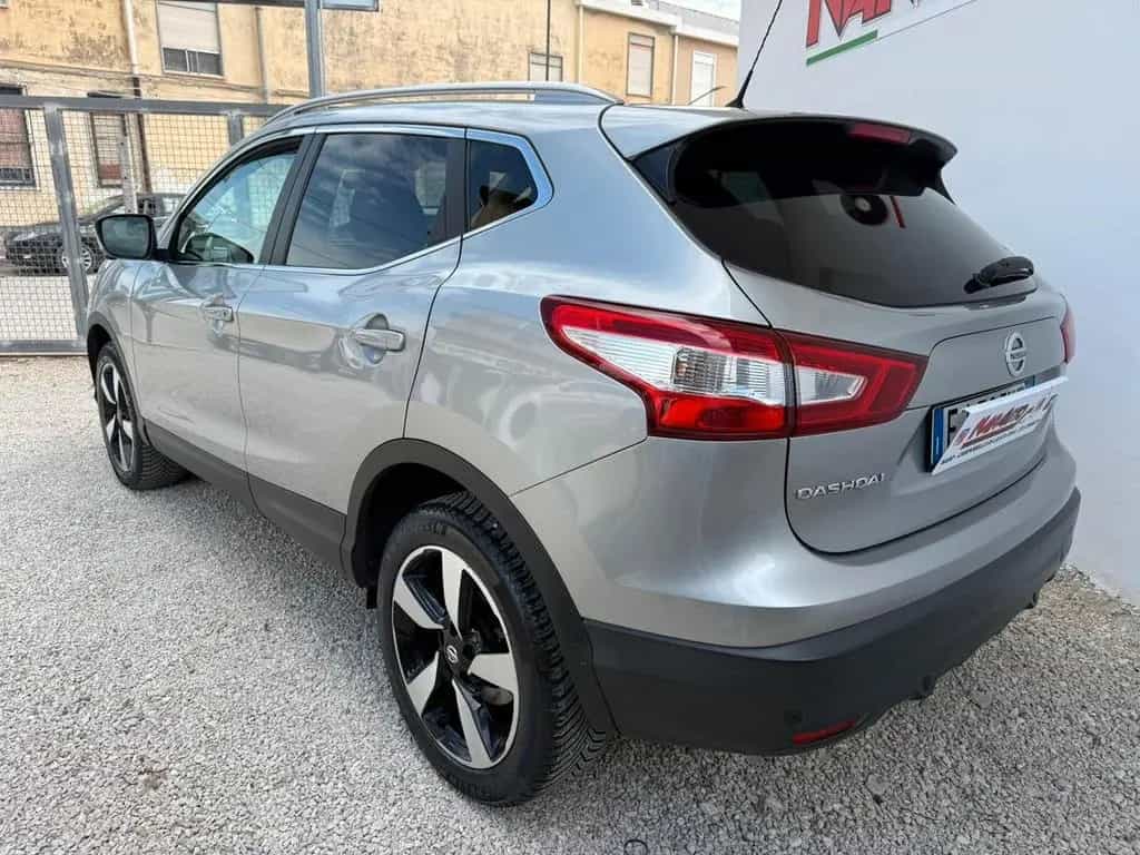 Nissan Qashqai 1.5 dCi Tekna 110CV 09/2017-photo-6
