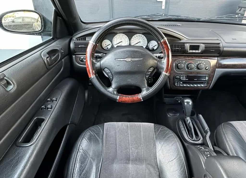 Chrysler Sebring Cabrio Limited*TÜV NEU*LEDER*KLIMA*SHZ* 03/2006-photo-10