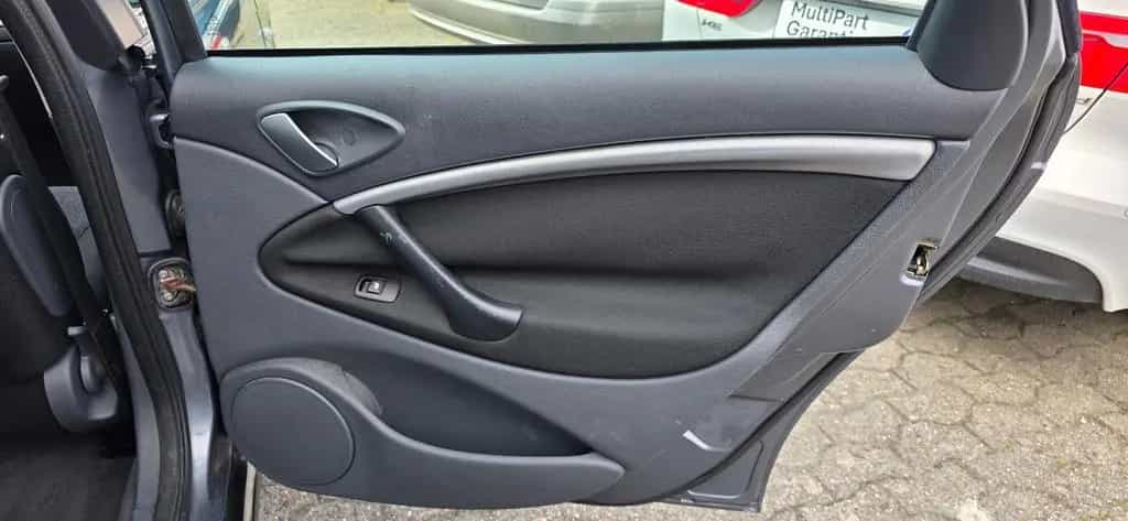 Citroën C5 Lim. 2Hd Klima Alu Zahnriemensatz + TÜV Neu 05/2006-photo-16