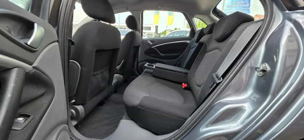 Citroën C5 Lim. 2Hd Klima Alu Zahnriemensatz + TÜV Neu 05/2006-photo-21