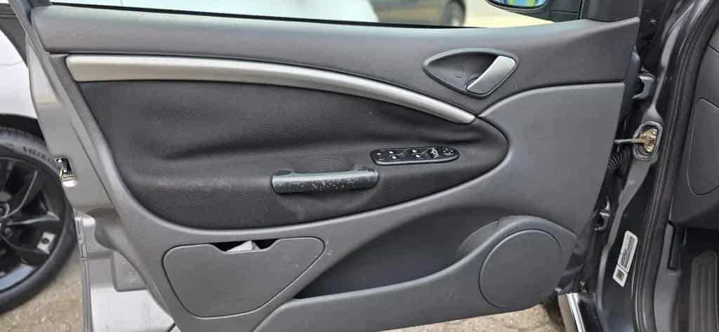Citroën C5 Lim. 2Hd Klima Alu Zahnriemensatz + TÜV Neu 05/2006-photo-23