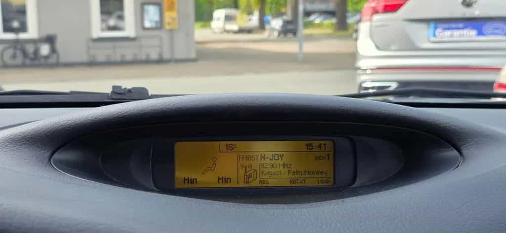 Citroën C5 Lim. 2Hd Klima Alu Zahnriemensatz + TÜV Neu 05/2006-photo-31