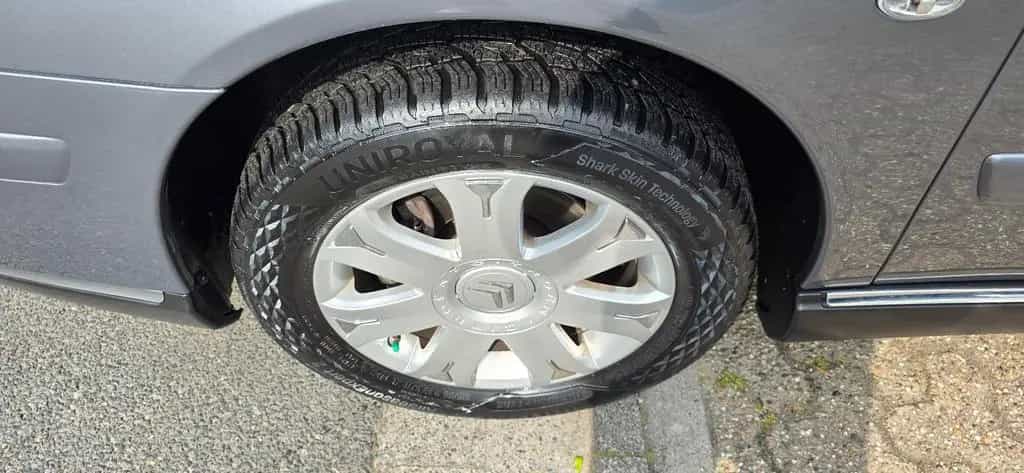 Citroën C5 Lim. 2Hd Klima Alu Zahnriemensatz + TÜV Neu 05/2006-photo-39
