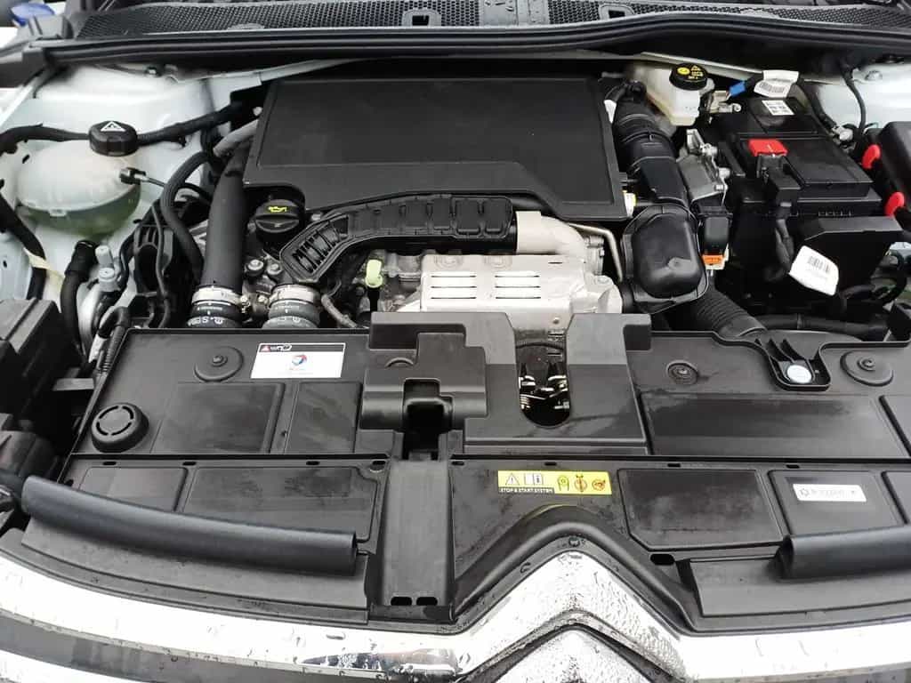 Citroën C4 PureTech 130 S&S Feel Pack 10/2023-photo-4