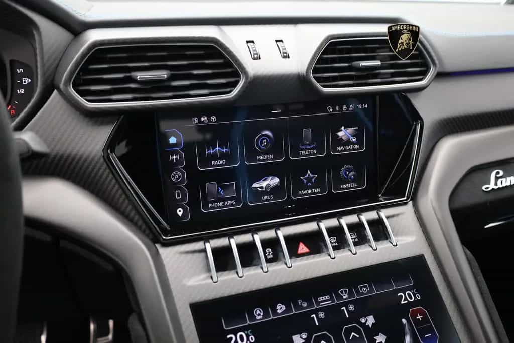 Lamborghini Urus Performante I Lamborghini Hamburg 08/2023-photo-14