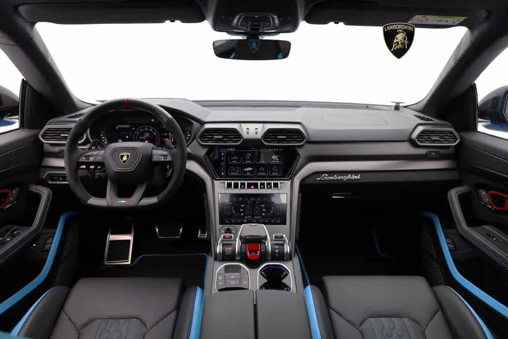 Lamborghini Urus Performante I Lamborghini Hamburg 08/2023-photo-18