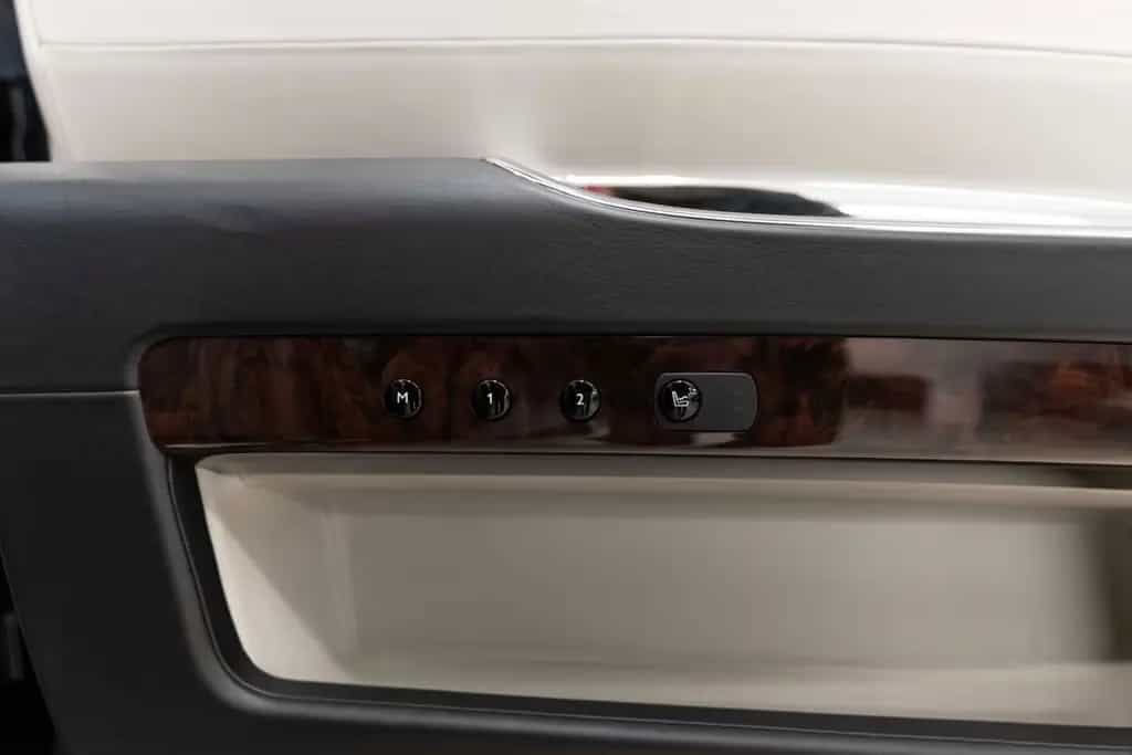 Rolls-Royce Ghost V12 TWO TONE FACELIFT STERNHIMMEL KÜHLBOX 10/2011-photo-32