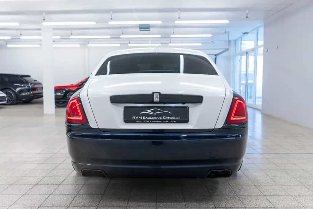 Rolls-Royce Ghost V12 TWO TONE FACELIFT STERNHIMMEL KÜHLBOX 10/2011-photo-9