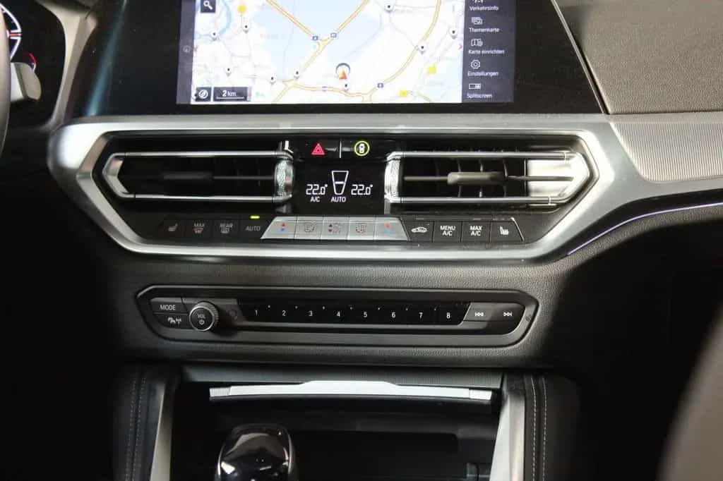 BMW 4 Series xDrive M Sport Schiebedach LED 12/2021-photo-16