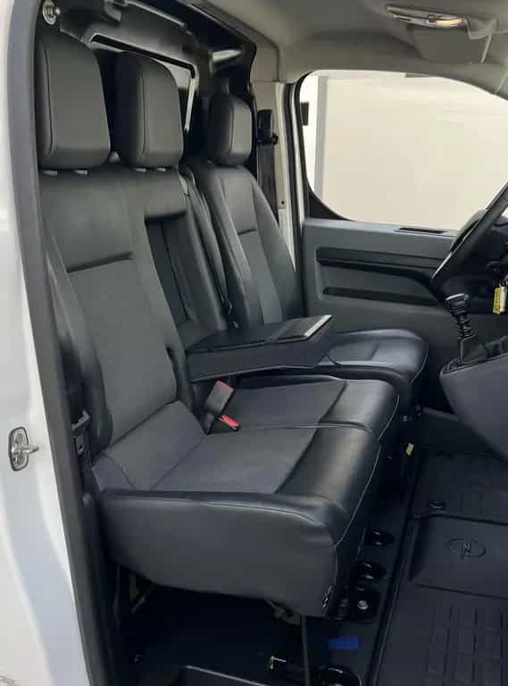Opel Vivaro Edition M H1L2*2.0-110KW*Cargo 2 + Sicht 08/2020-photo-18