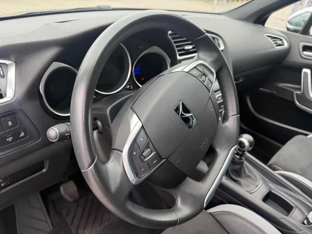 DS Automobiles DS4 DS 4 Basis 05/2016-photo-15