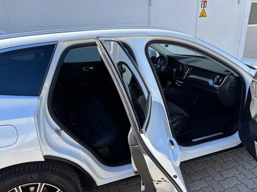 Volvo XC 60 Inscription AWD 09/2018-photo-8