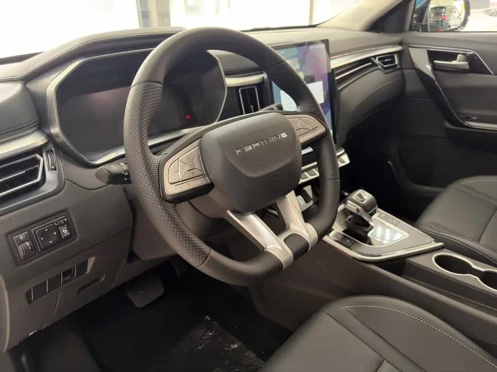 DFSK Other DFM Forthing 3 Autom. CarPlay Kamera LED Pano null-photo-14