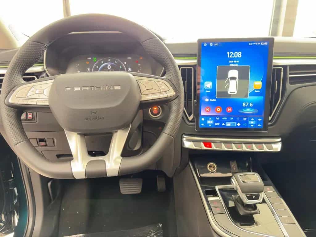 DFSK Other DFM Forthing 3 Autom. CarPlay Kamera LED Pano null-photo-16