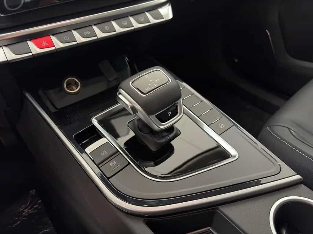 DFSK Other DFM Forthing 3 Autom. CarPlay Kamera LED Pano null-photo-19
