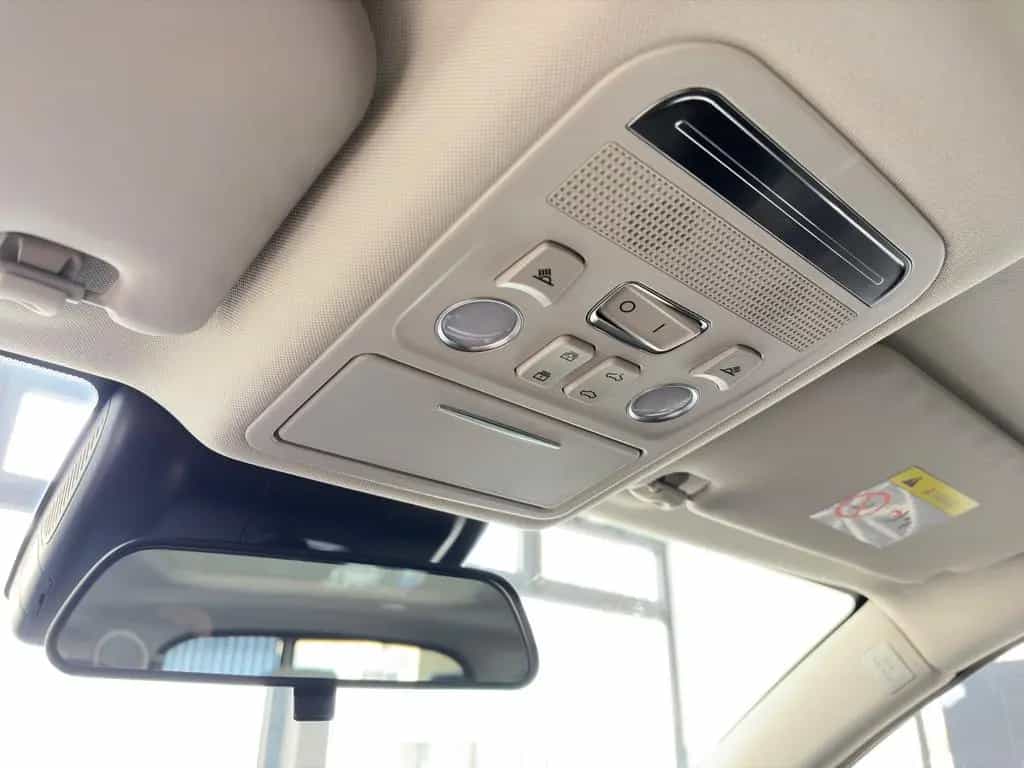 DFSK Other DFM Forthing 3 Autom. CarPlay Kamera LED Pano null-photo-20