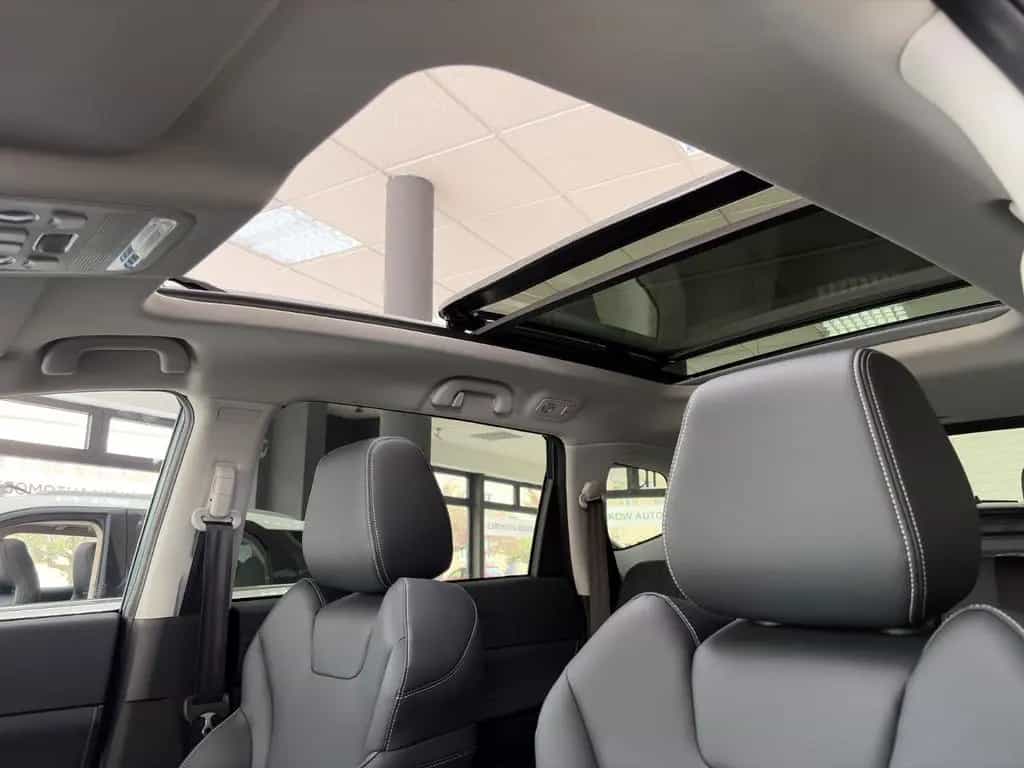 DFSK Other DFM Forthing 3 Autom. CarPlay Kamera LED Pano null-photo-26