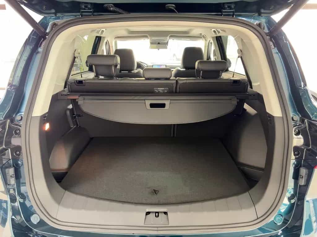 DFSK Other DFM Forthing 3 Autom. CarPlay Kamera LED Pano null-photo-9