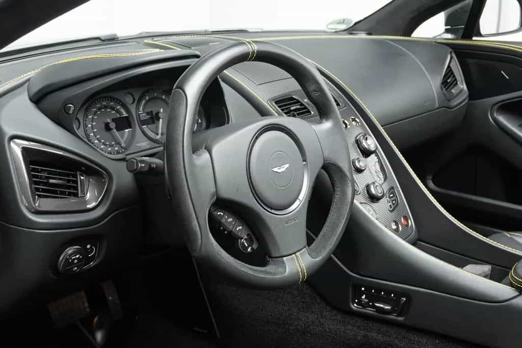 Aston Martin Vanquish S Volante*Carbon*Full-Service*B&O 03/2018-photo-7