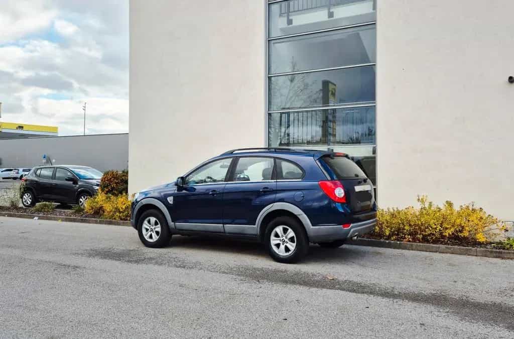 Chevrolet Captiva 2.4 LS 2WD 10/2009-photo-4