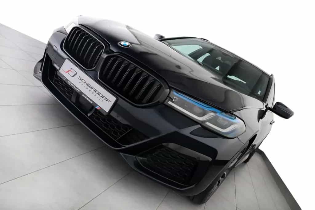 BMW 5 Series d xDrive Touring M Sport LASER ACC HUD AHK 06/2022-photo-1