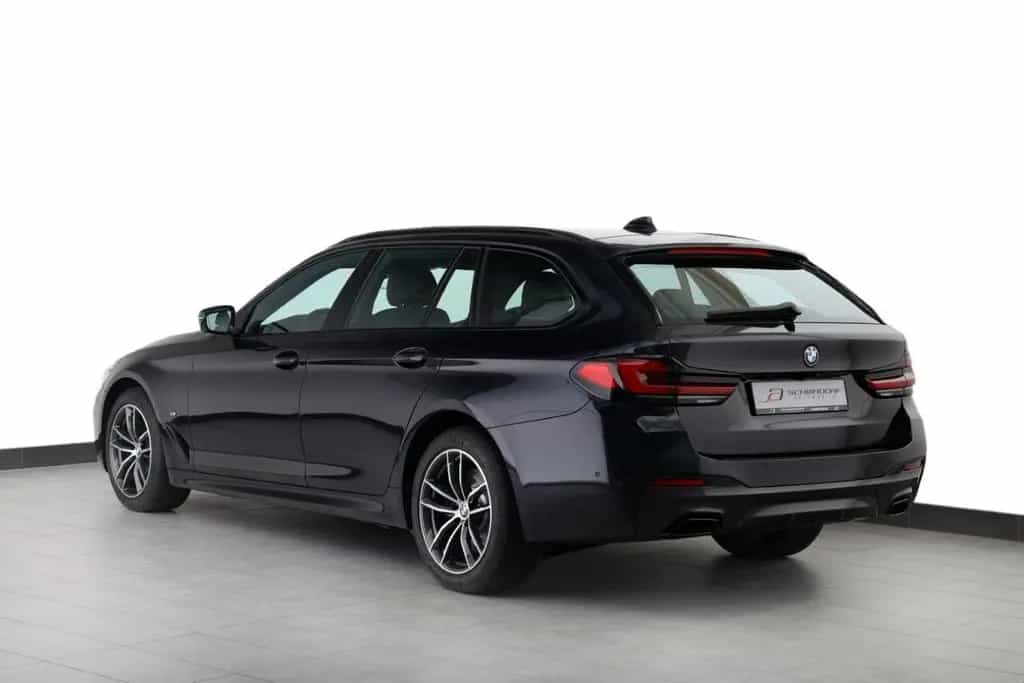 BMW 5 Series d xDrive Touring M Sport LASER ACC HUD AHK 06/2022-photo-2