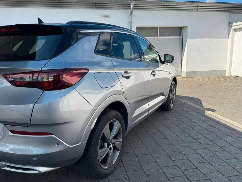 Opel Grandland (X) 1.5D Ultimate Vollausstattung 03/2023-photo-5